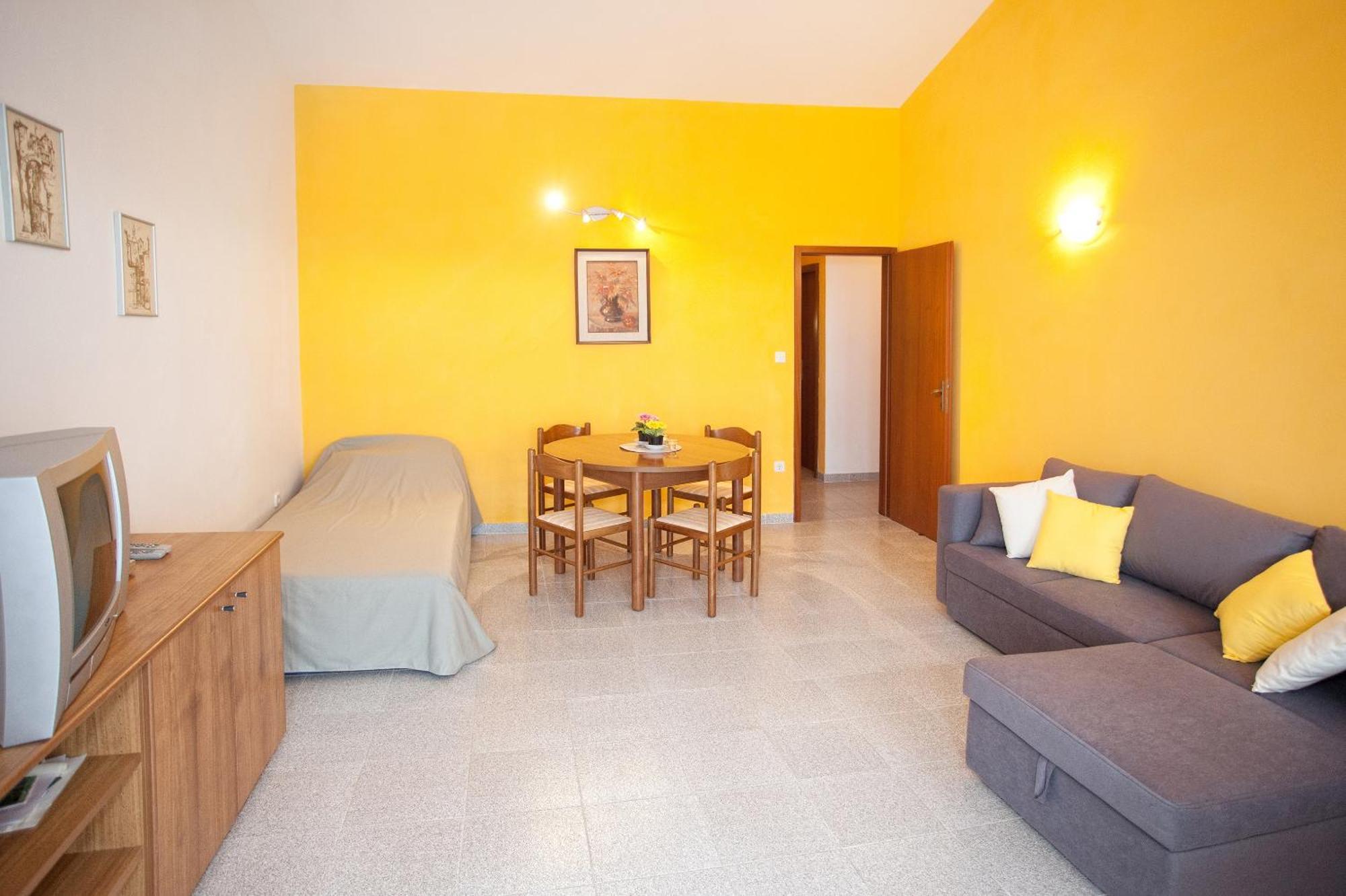 Apartments By The Sea Rastici, Ciovo - 2104 Trogir Kamer foto